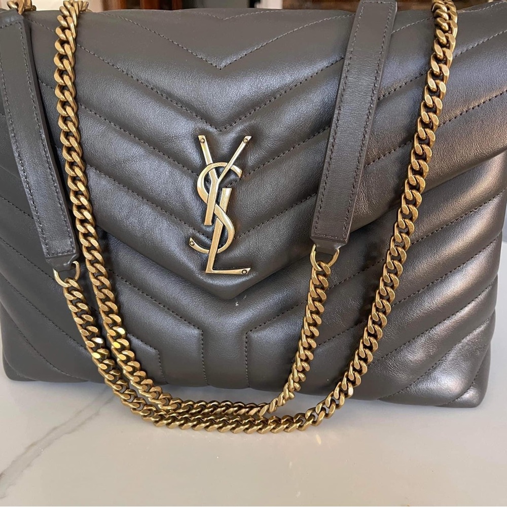 YSL LOULOU MEDIUM CHAIN BAG IN QUILTED "Y" LEATHER Grey PRISTINE Authentic - Picture 2 of 16
